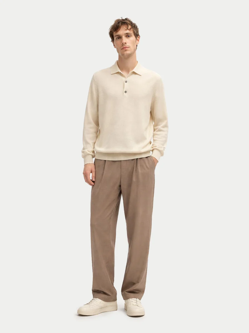 Naturfarbener Basic Kaschmirpullover mit Polokragen