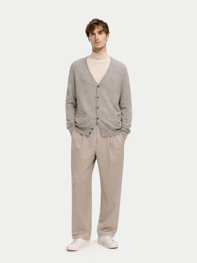 Basic V-Ausschnitt Kaschmirstrickjacke mit Knöpfen