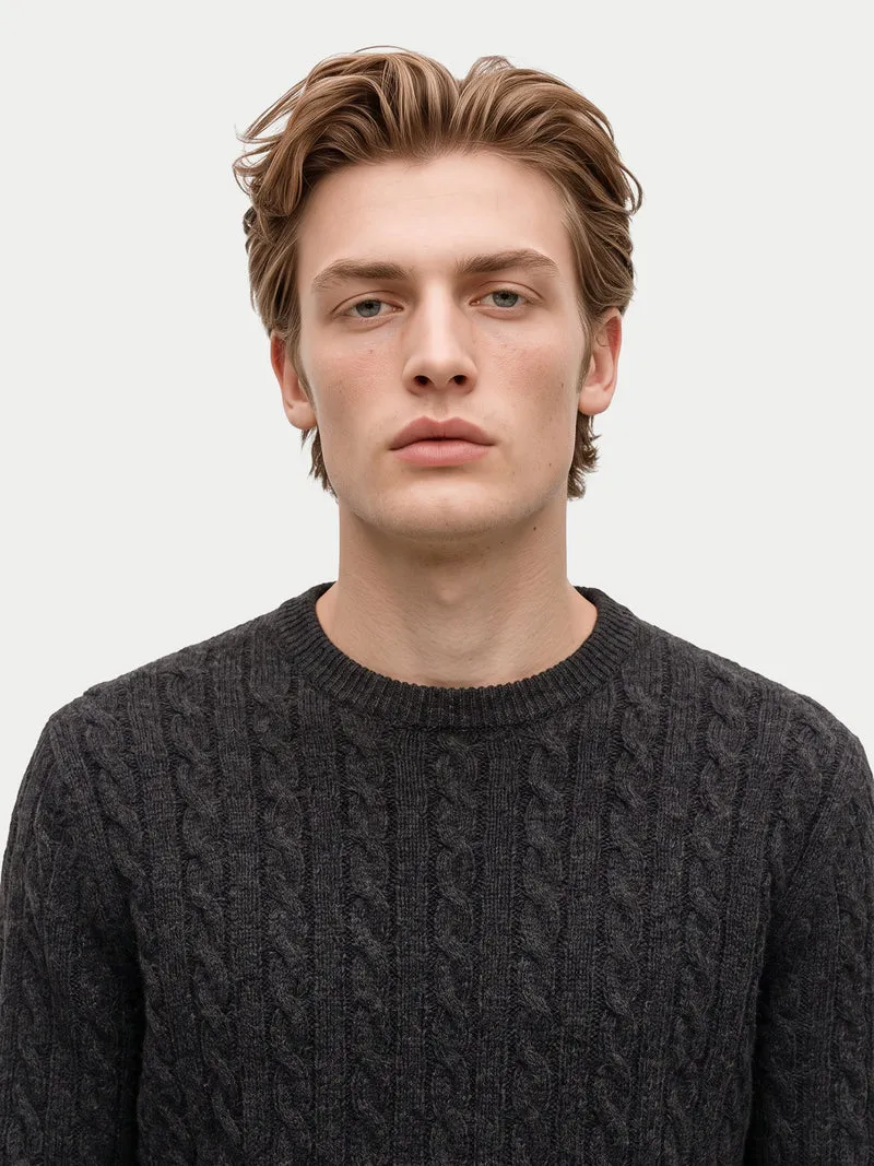 Kaschmir-Pullover mit Zopfmuster und Rundhalsausschnitt
