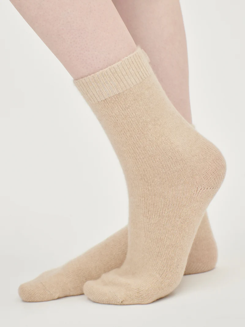 Naturfarbene Unisex Kaschmir Rippenstrick-Bettsocken