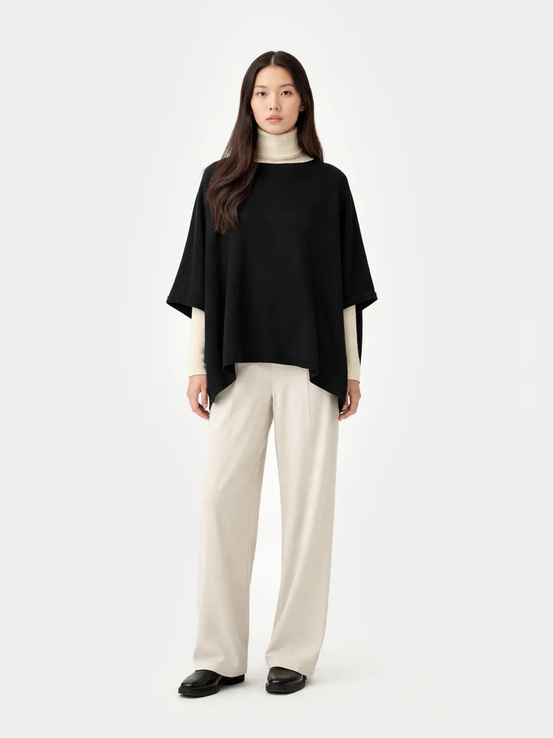 Kaschmir-Poncho mit U-Boot-Ausschnitt