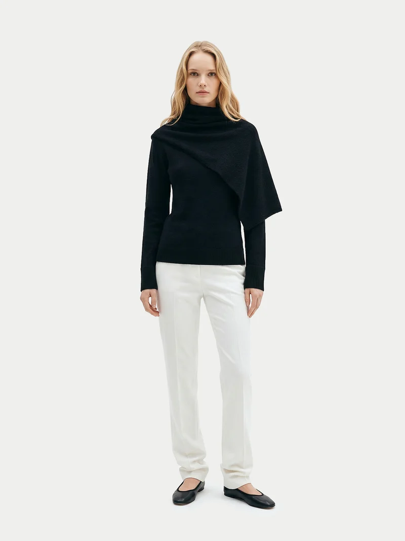 Kaschmirpullover mit drapiertem Schal