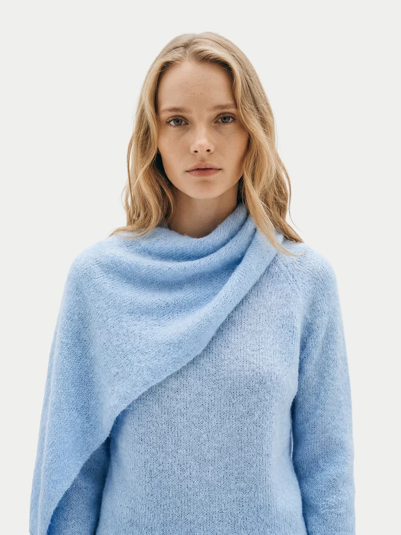 Kaschmirpullover mit drapiertem Schal