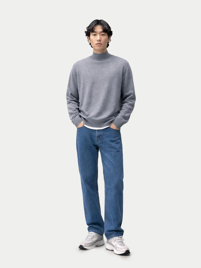 Zeitloser Kaschmirpullover mit Stehkragen