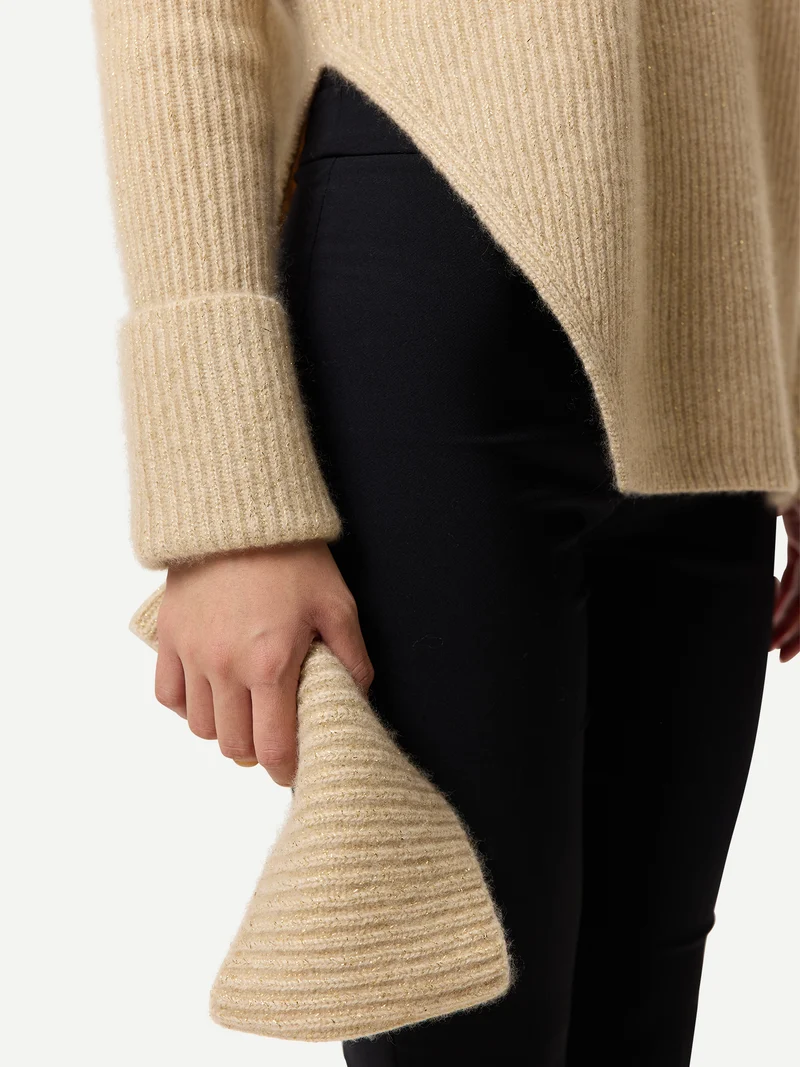 Kaschmir-Pullover mit Abnehmbarem Kragen
