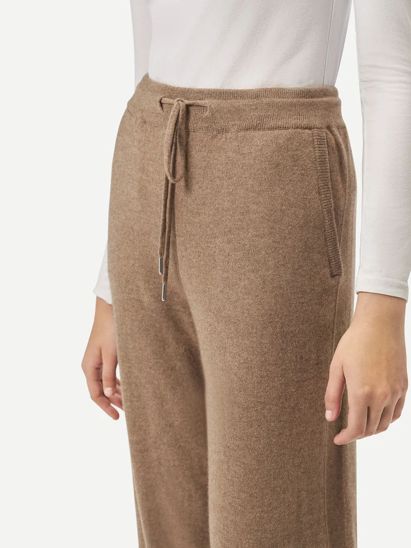 Naturfarbene Gerade Jogginghose aus Kaschmir