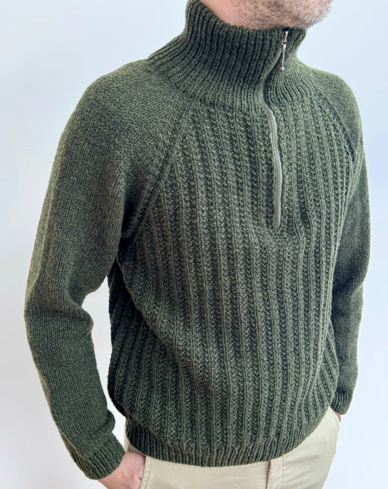 CozyZipperSweater DEU