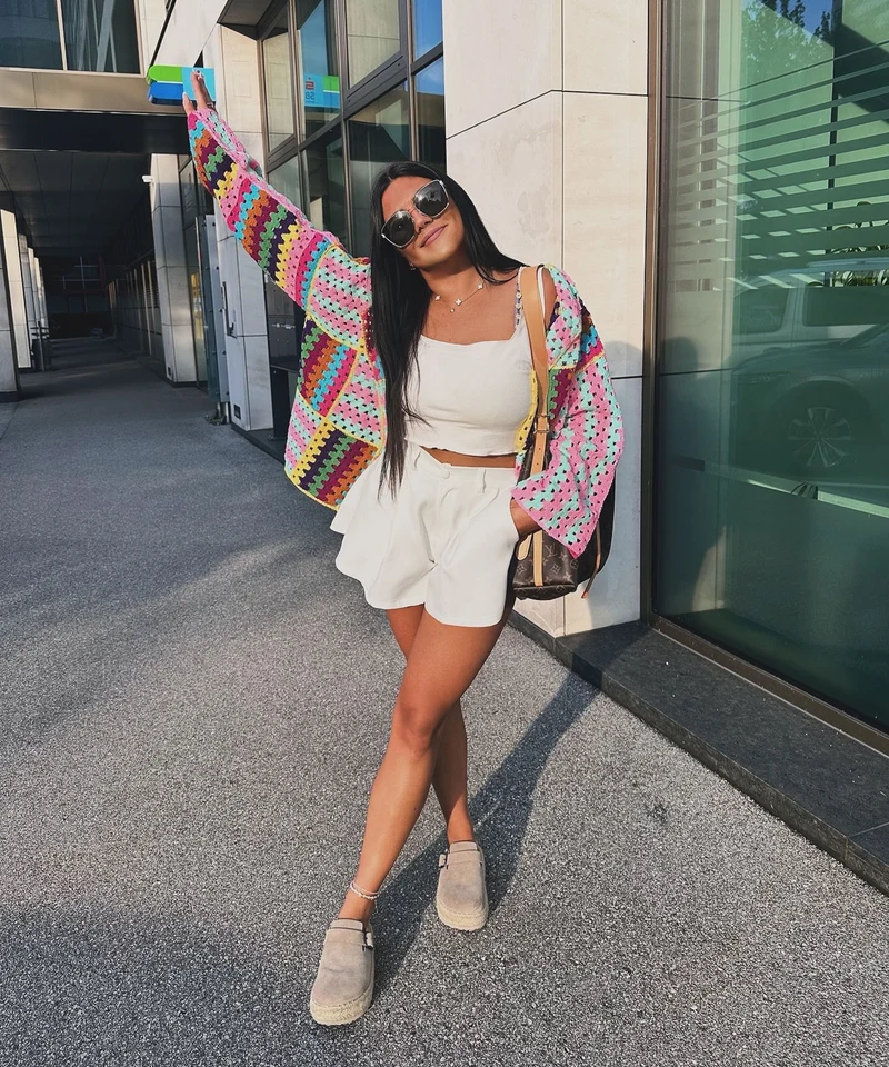 Strickjacke Kyra Bunt