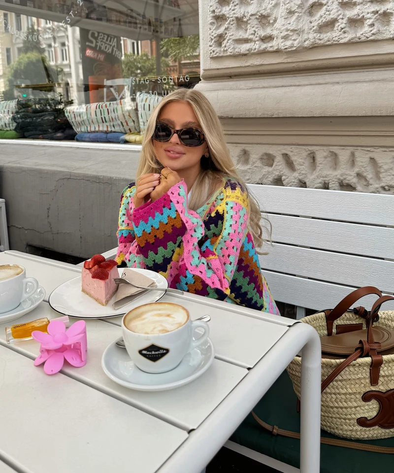 Strickjacke Kyra Bunt