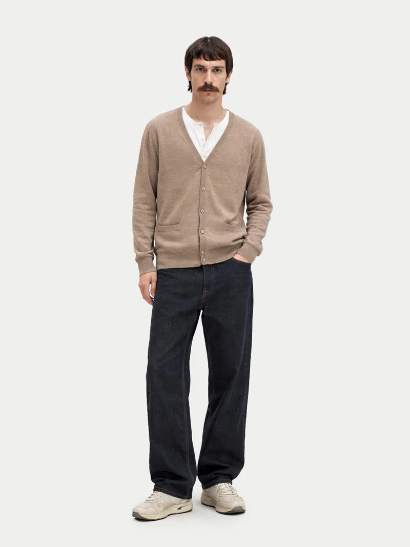 Naturfarbene V-Ausschnitt Kaschmir Strickjacke mit Knöpfen