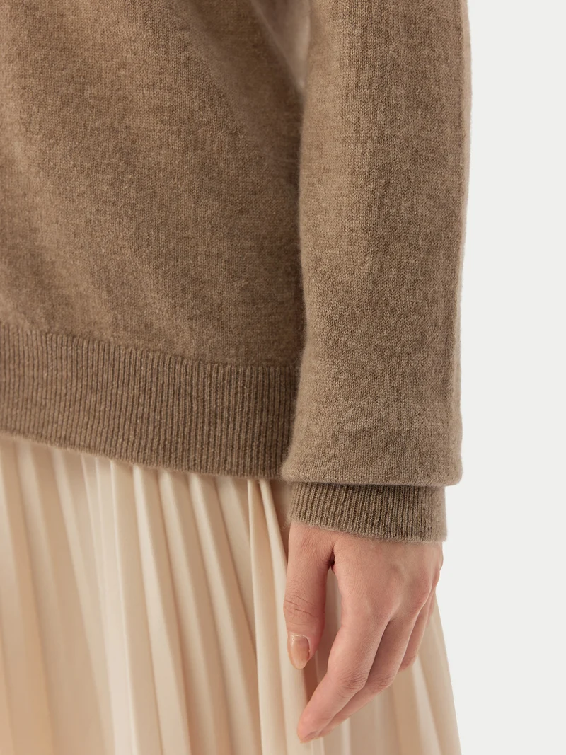 Basic R-Ausschnitt Kaschmirstrickjacke