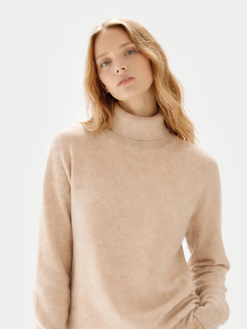 Naturfarbener Basic Rollkragenpullover aus Kaschmir