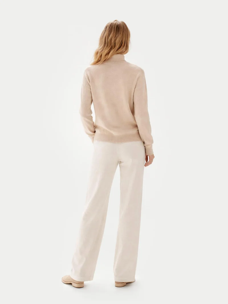 Naturfarbener Basic Rollkragenpullover aus Kaschmir