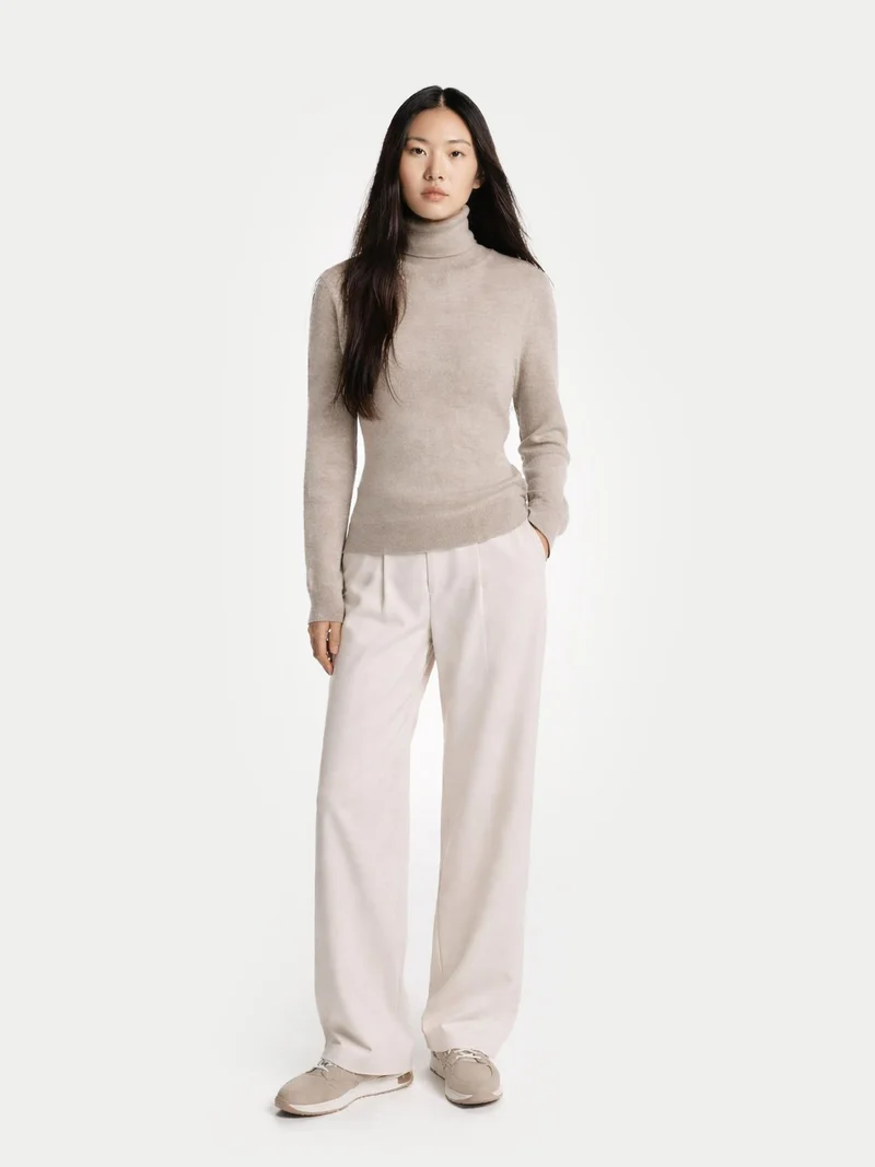 Naturfarbener Basic Rollkragenpullover aus Kaschmir