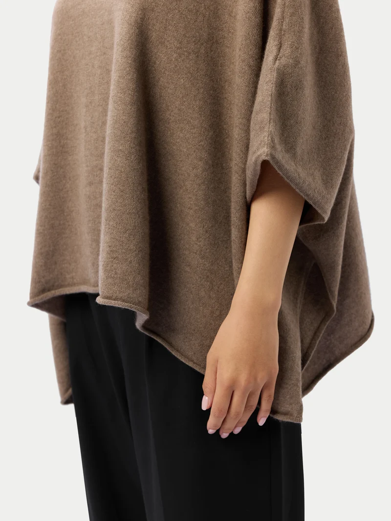 Timeless Kaschmir-Poncho mit Bootsausschnitt