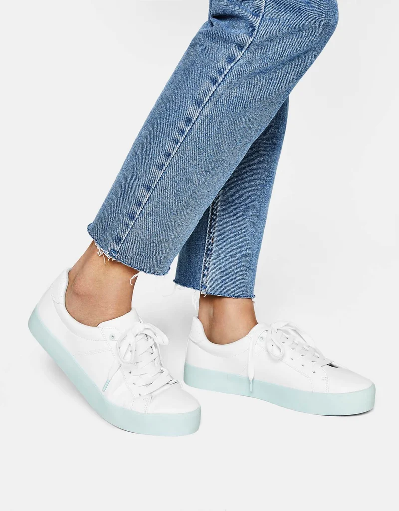 Trainers with heel detail