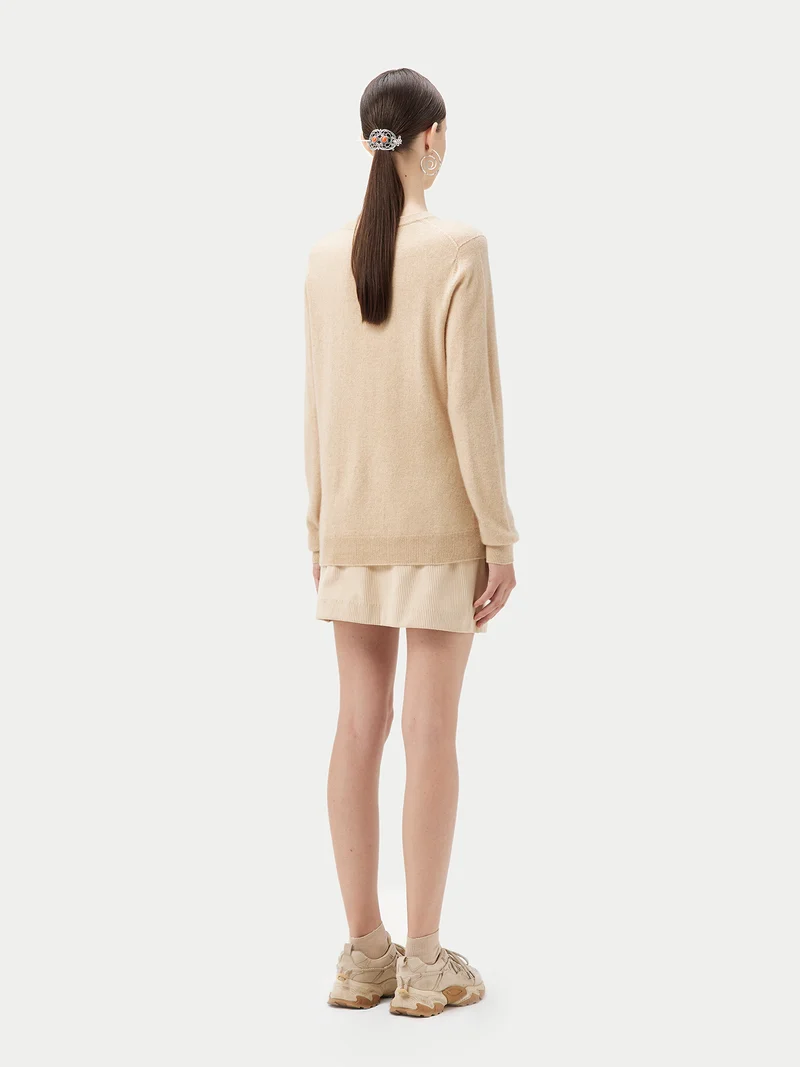 Naturfarbener Basic R-Ausschnitt Kaschmirpullover