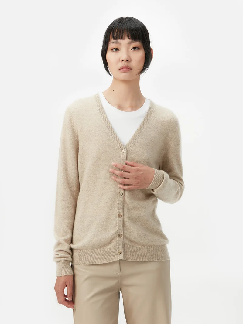 Naturfarbene V-Ausschnitt Kaschmirstrickjacke