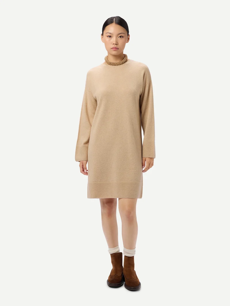 Strickkleid mit Rundhalsausschnitt