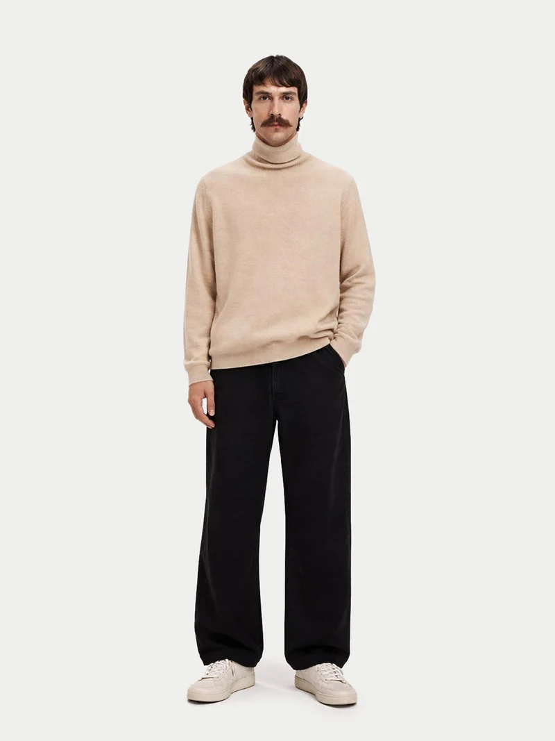 Naturfarbener Basic Kaschmir Rollkragenpullover