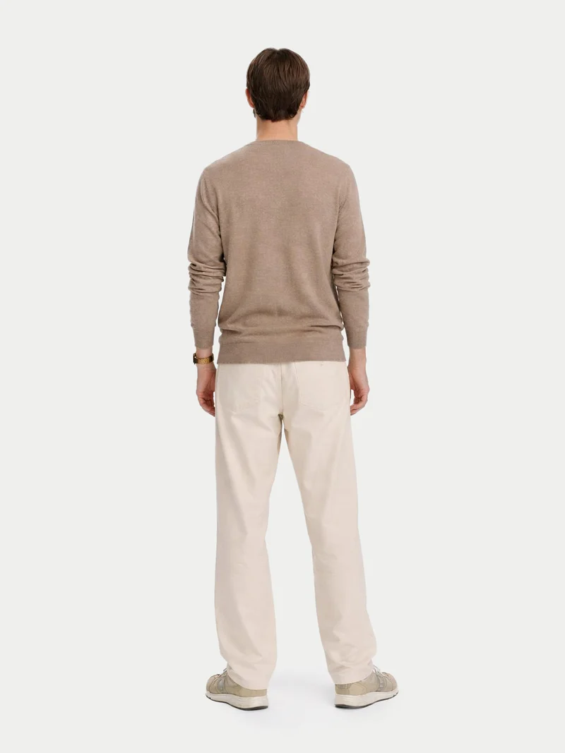 Naturfarbener Basic Kaschmirpullover mit V-Ausschnitt
