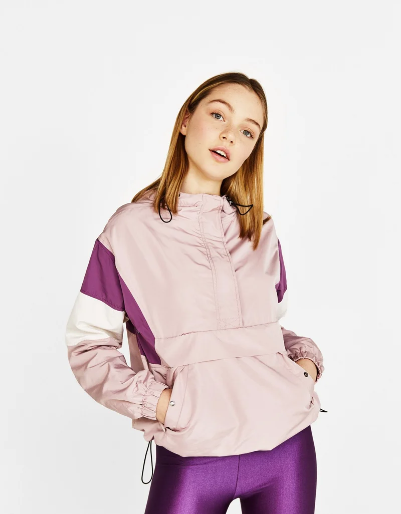 Jacket with pouch pocket