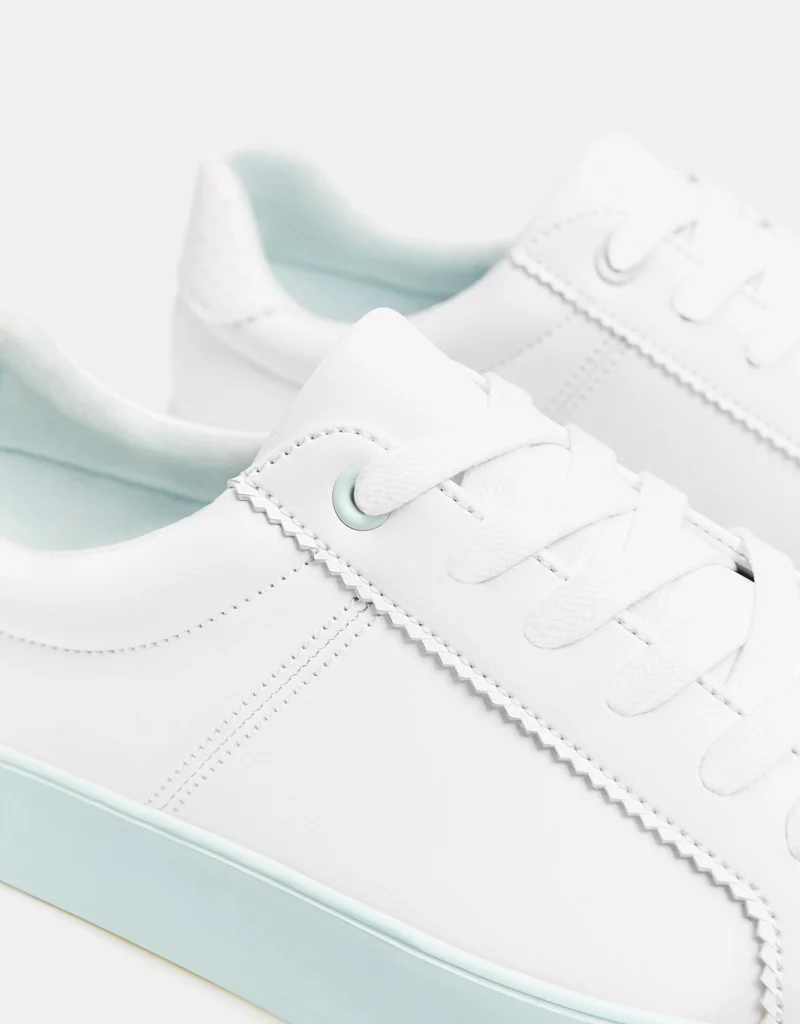 Lace-up trainers with heel detail