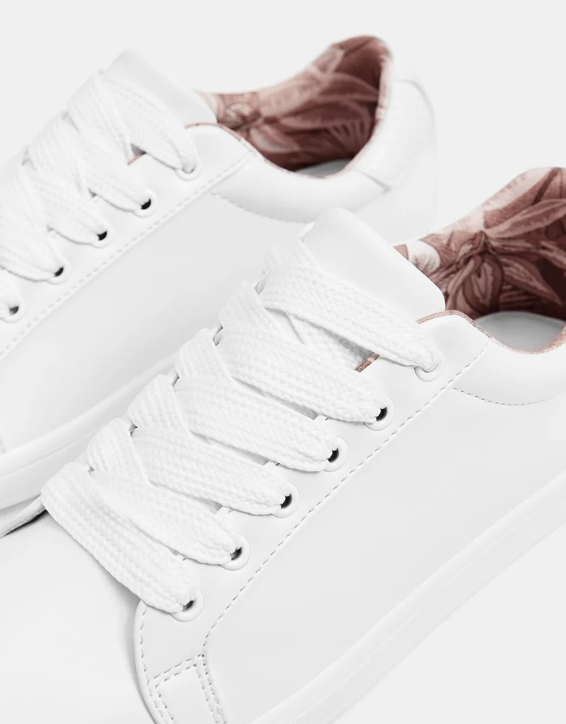 Lace-up trainers with heel detail