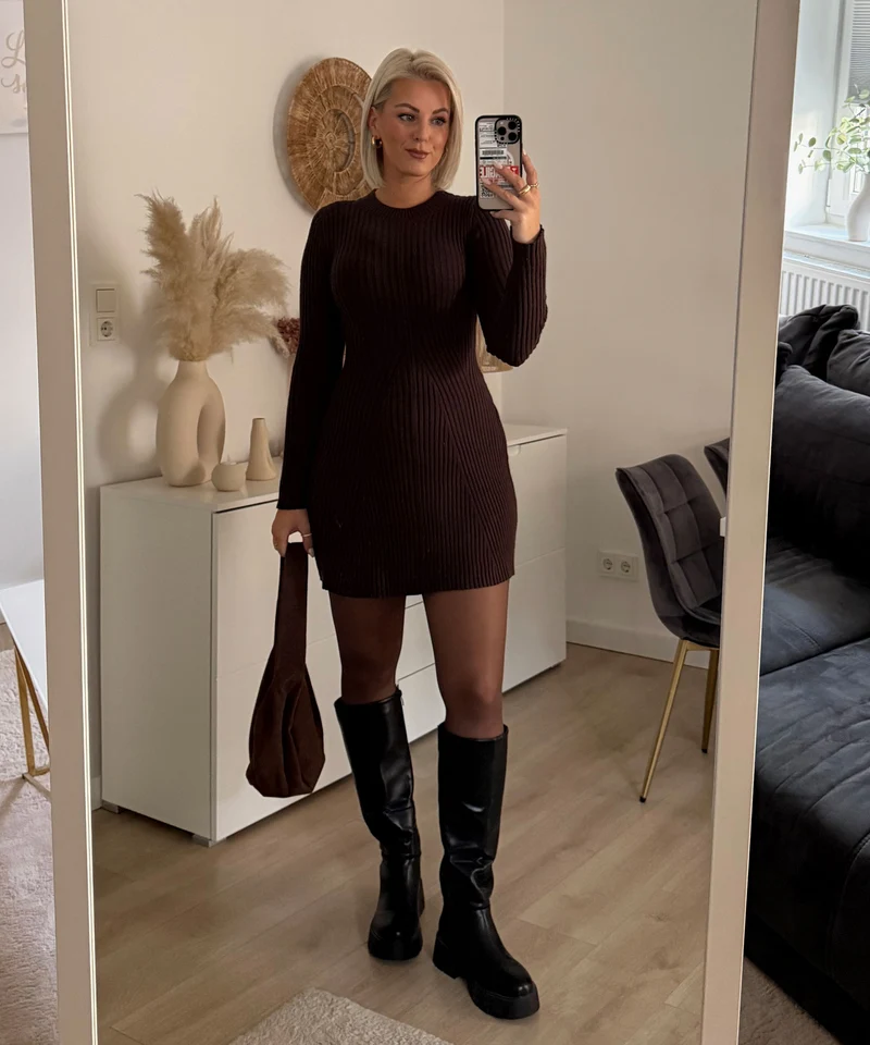 Strickkleid Nira Dunkelbraun