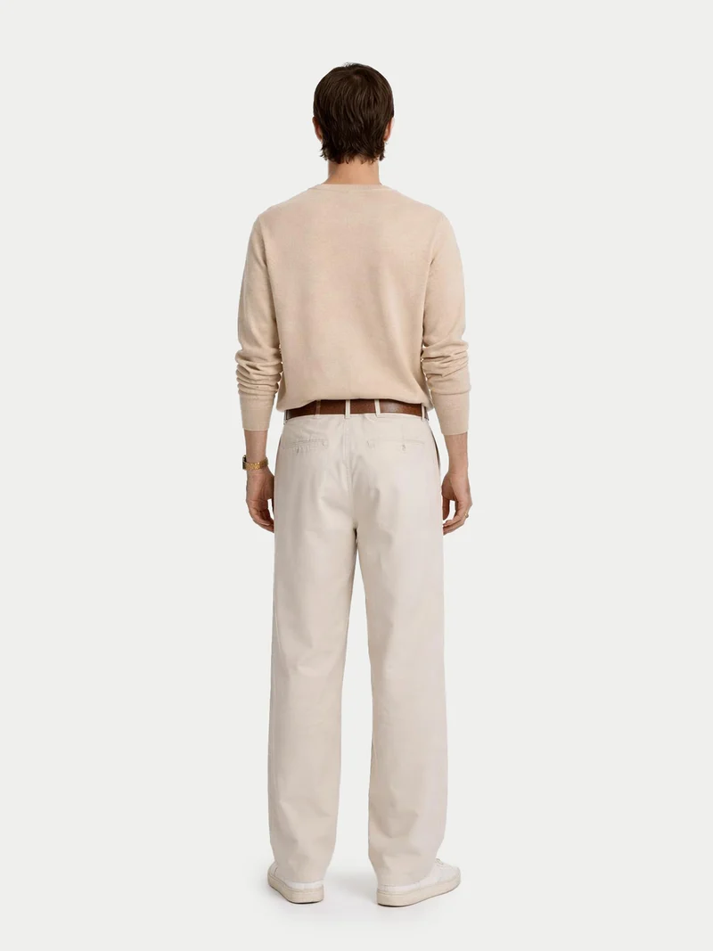 Naturfarbener Basic Kaschmirpullover mit V-Ausschnitt