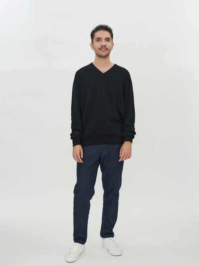Basic Kaschmirpullover mit V-Ausschnitt
