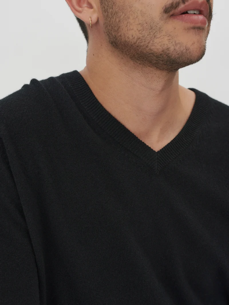 Basic Kaschmirpullover mit V-Ausschnitt