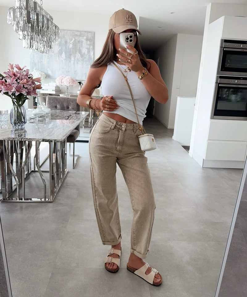 Stretch Mom Jeans Leava Dunkelbeige