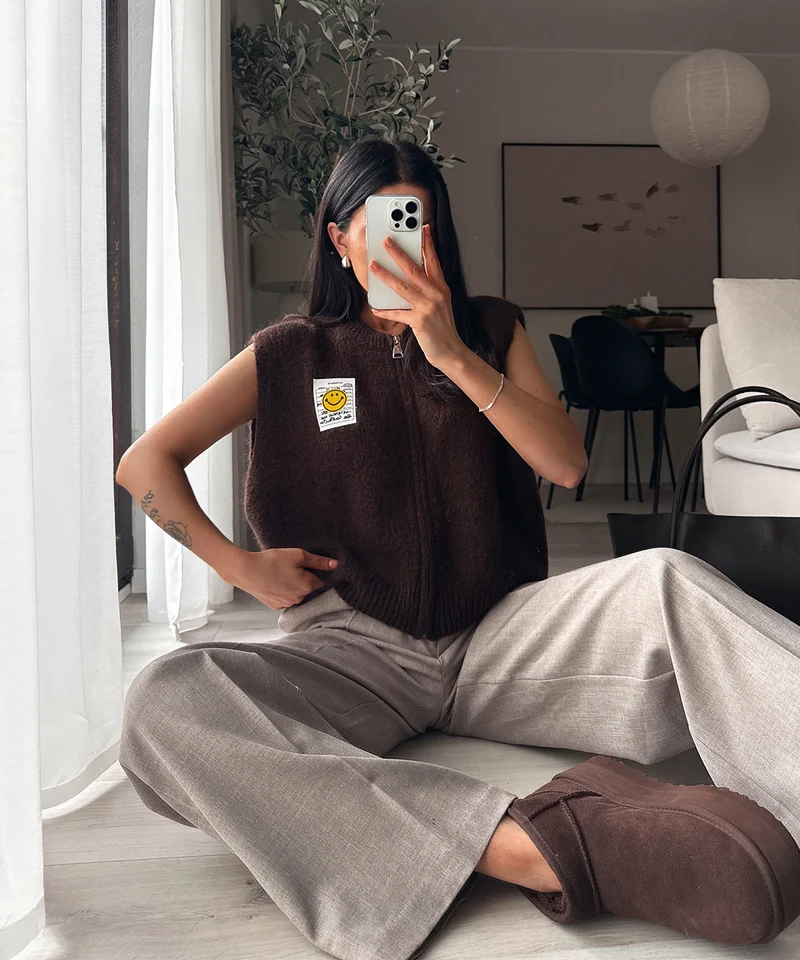 Zip Weste Smiley Naia Braun