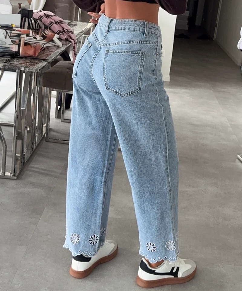 Stretch Straight Leg Jeans Umena Hellblau