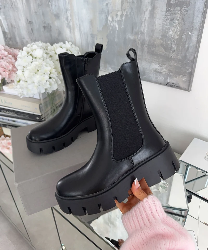 Boots Jeanine Schwarz