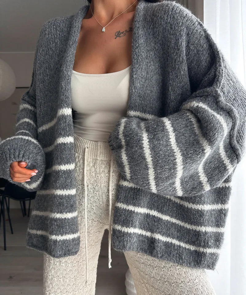 Cardigan Ray gestreift Grau