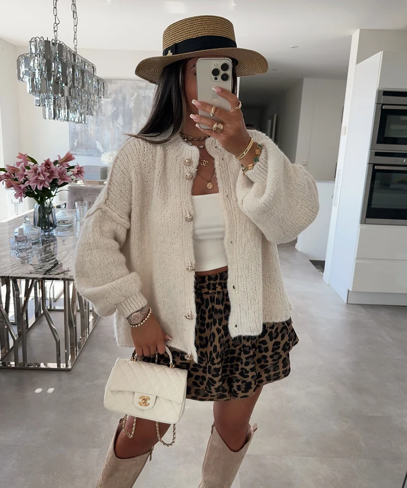 Oversize Strickjacke Jalsi Kurz Beige