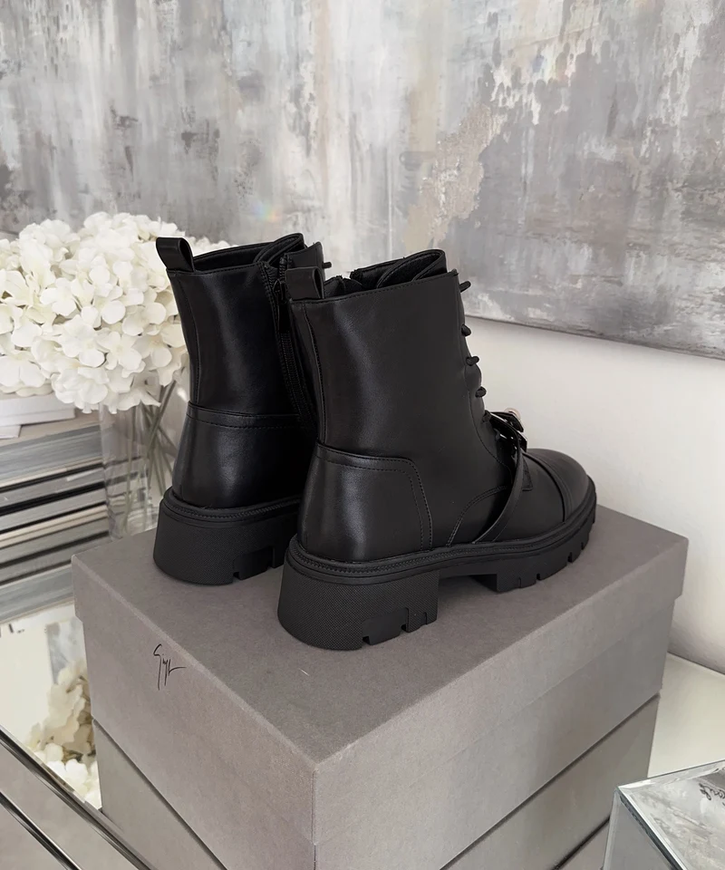 Stiefeletten Hermi Schwarz Silber