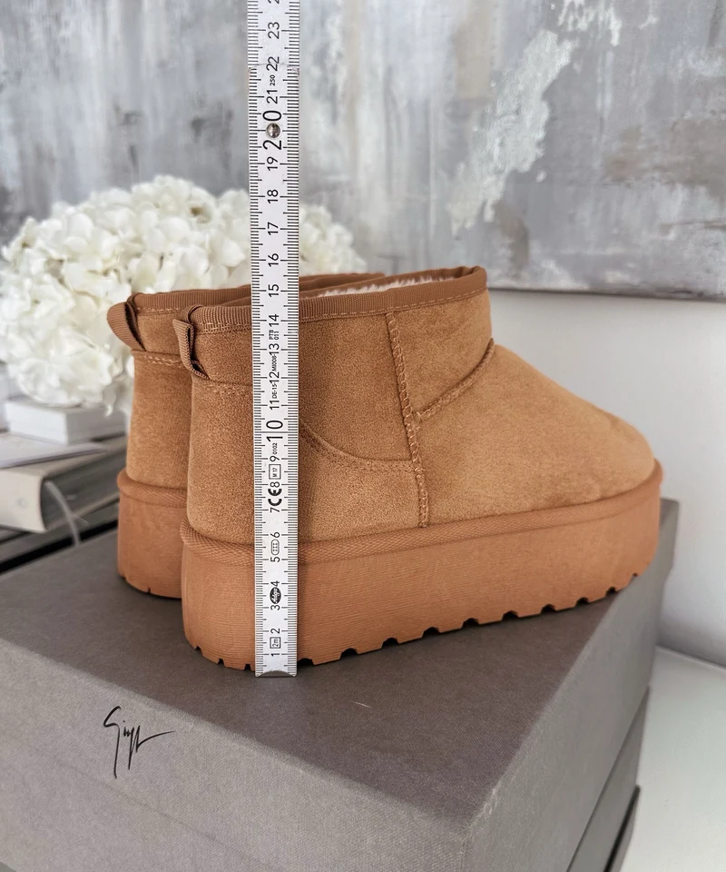 Gefütterte Plateau Boots Nina Chestnut
