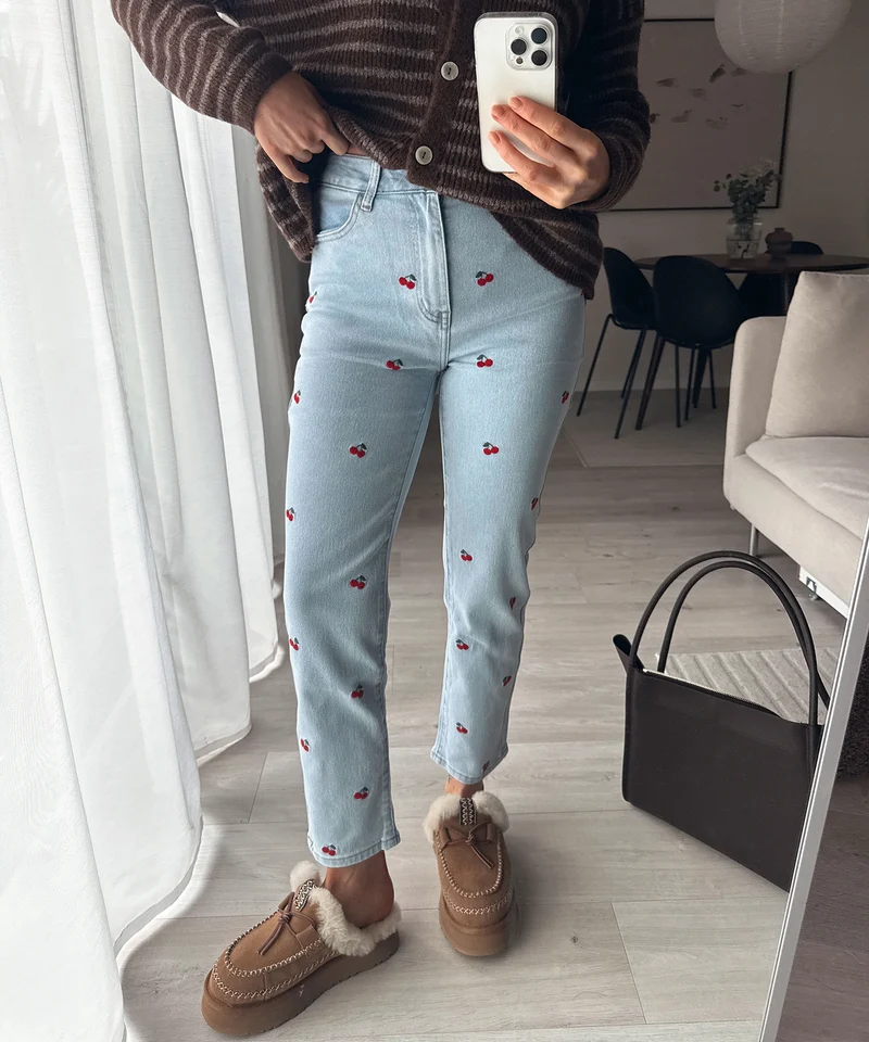 Stretch Mom Jeans Cherry Hellblau