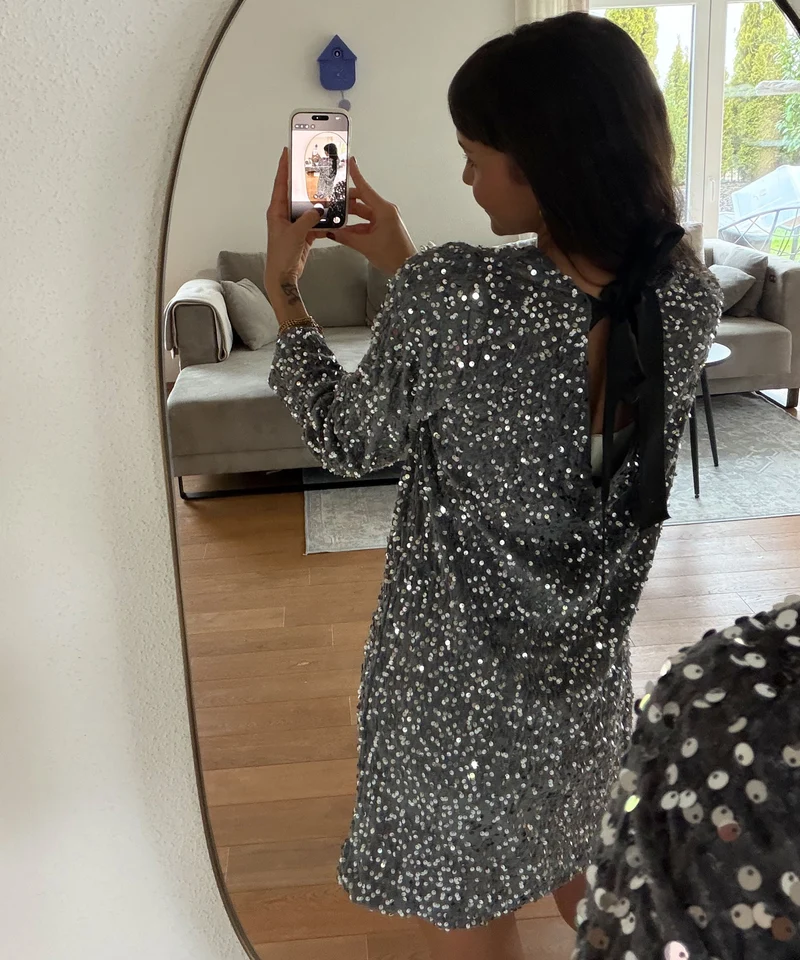 Pailletten Kleid Nessa Schleife Silber