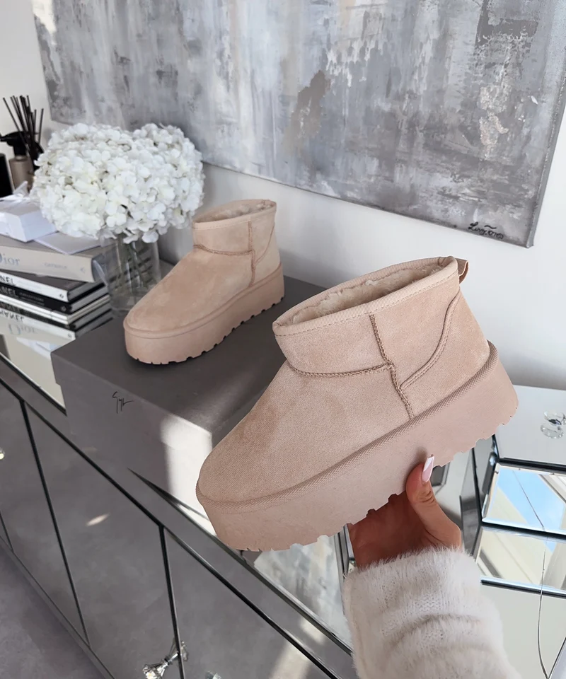 Gefütterte Plateau Boots Nina Beige