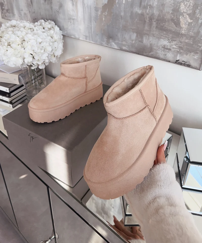 Gefütterte Plateau Boots Nina Beige