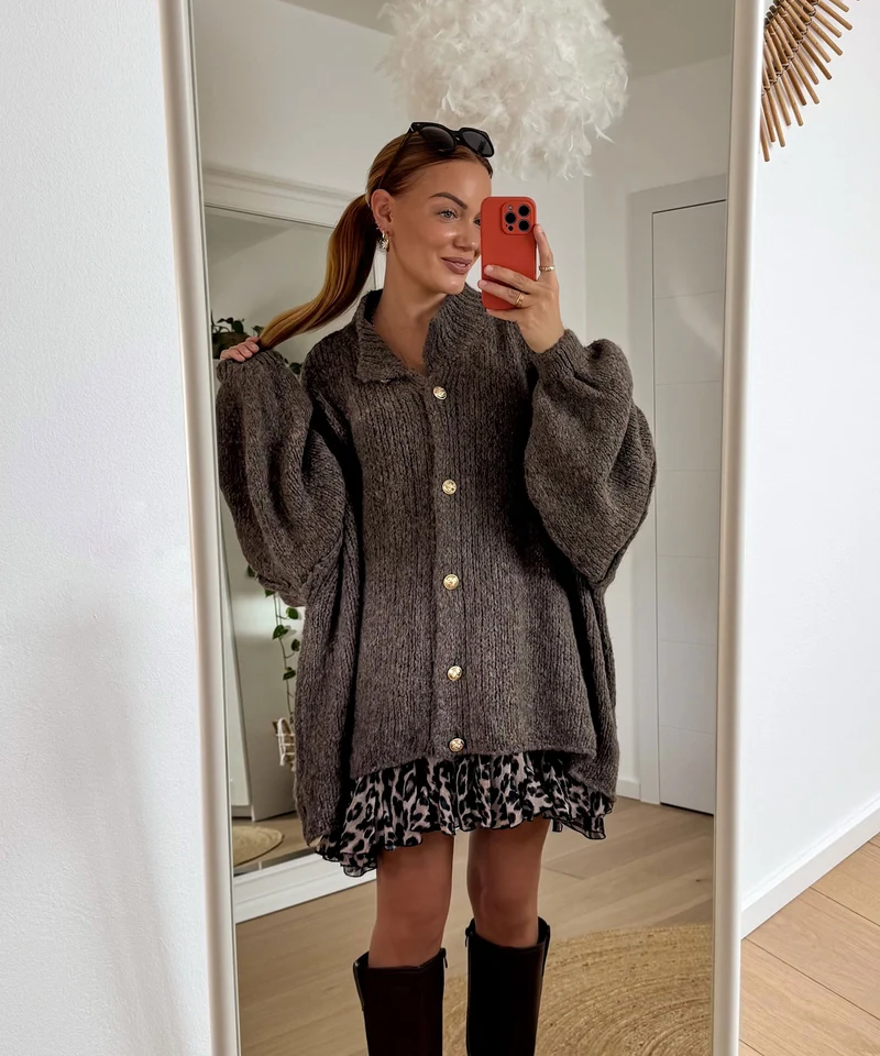 Oversize Strickjacke Jalsien Braun